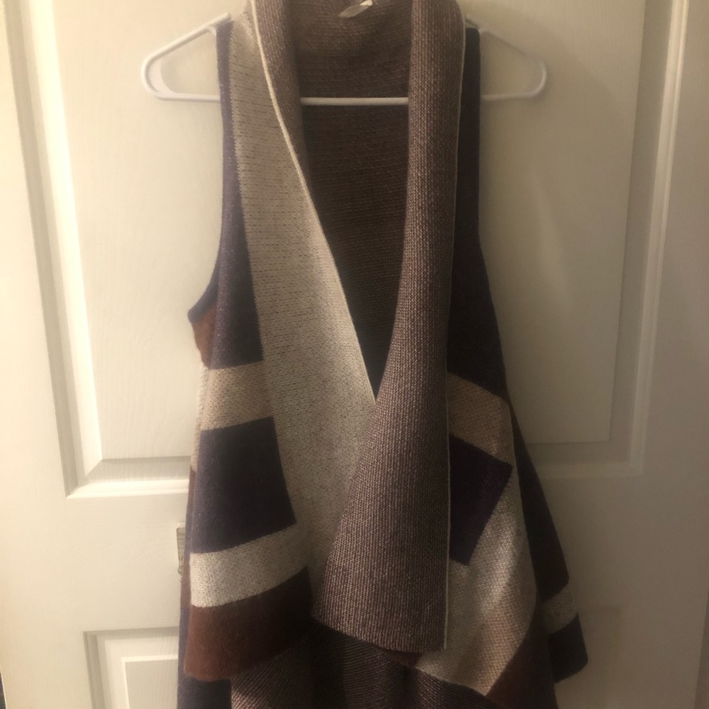 Francesca’s Collections One Size vest. Super cute!